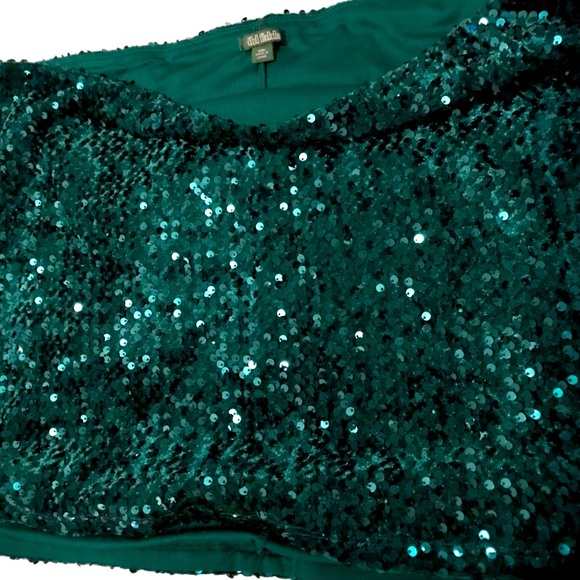 Sexy, Fun Sequined Mini Skirt - Picture 3 of 7